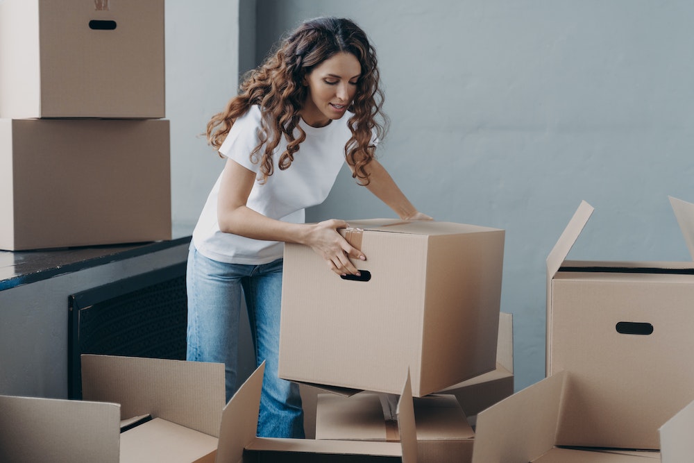 Les astuces pour réduire les coûts lors du déménagement d'une maison et maximiser votre profit immobilier.